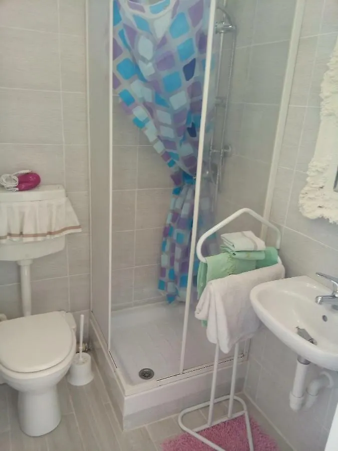 Bed & Breakfast Lunartista Varazze